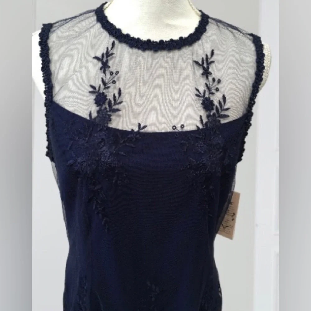 Nanette Lepore Lace Sheath Dress, Sz 10 - Picture 4 of 14